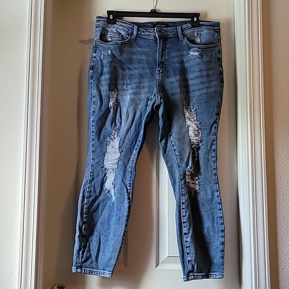 Relaxed fit Judy Blue Jeans, 18W